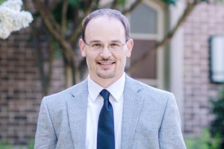 Portrait of Prof. Gregory Tschumper, guest speaker